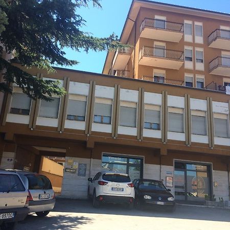 B&B Torrione LʼAquila Exterior foto