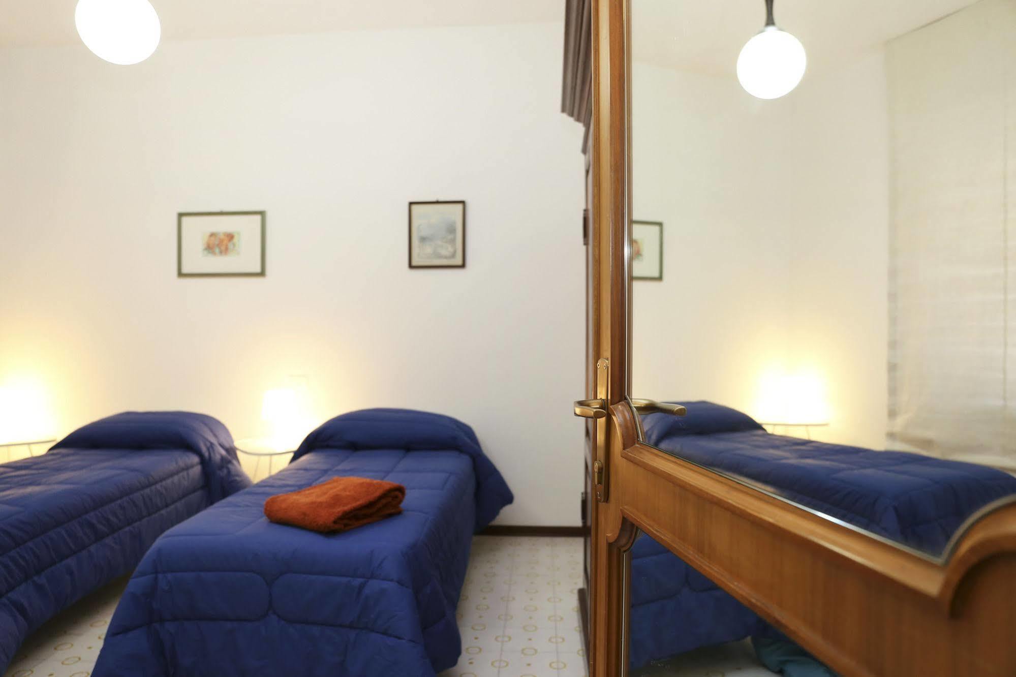B&B Torrione LʼAquila Exterior foto